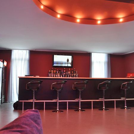 Hotel Shine Palace Tbiliszi Kültér fotó