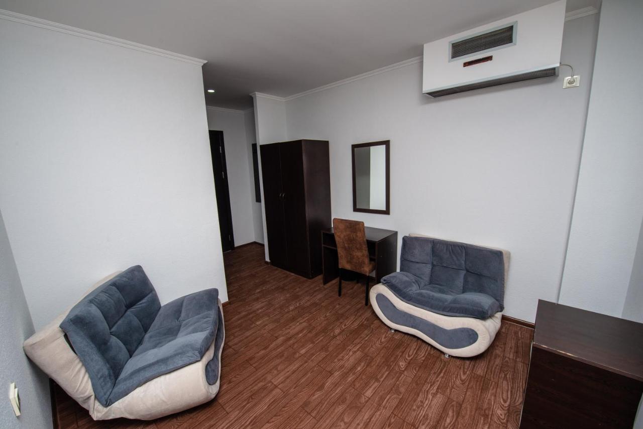 Hotel Shine Palace Tbiliszi Kültér fotó