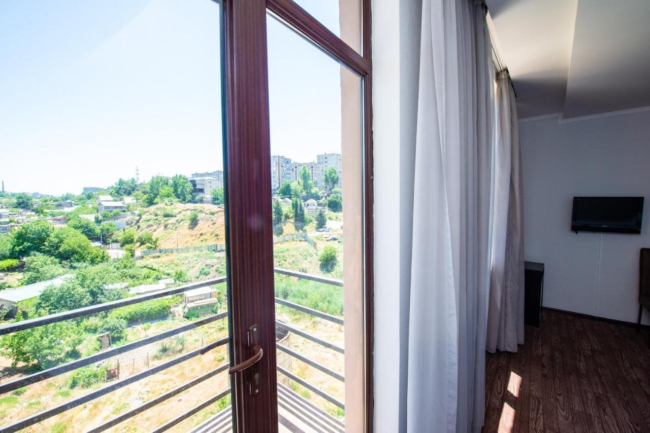 Hotel Shine Palace Tbiliszi Kültér fotó
