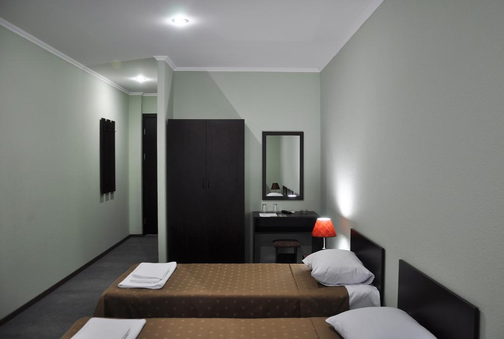 Hotel Shine Palace Tbiliszi Kültér fotó