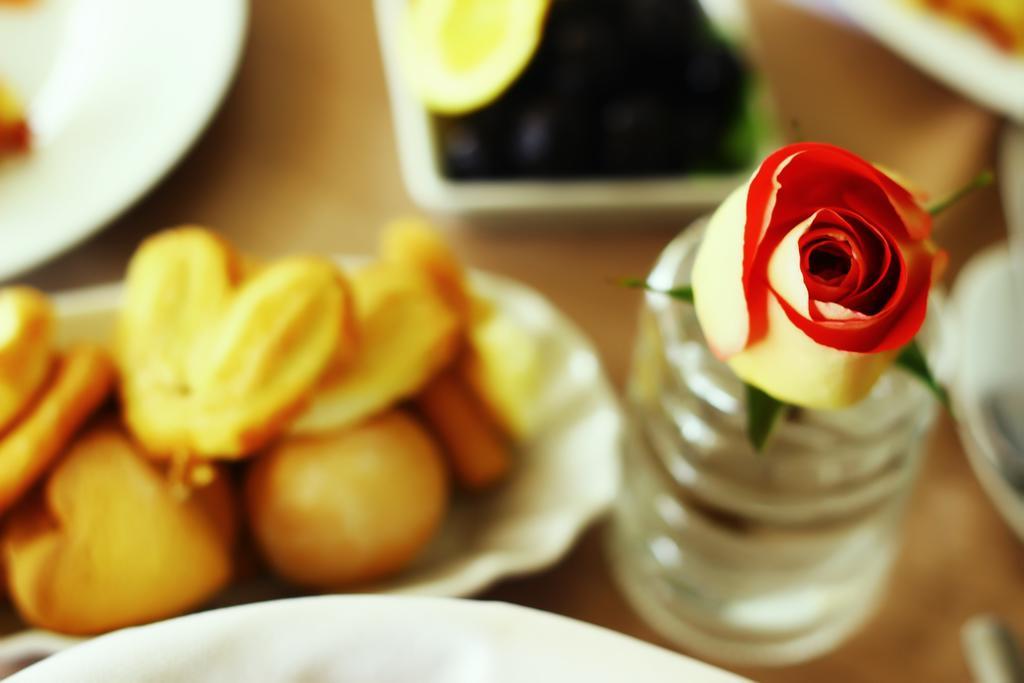 Hotel Shine Palace Tbiliszi Kültér fotó