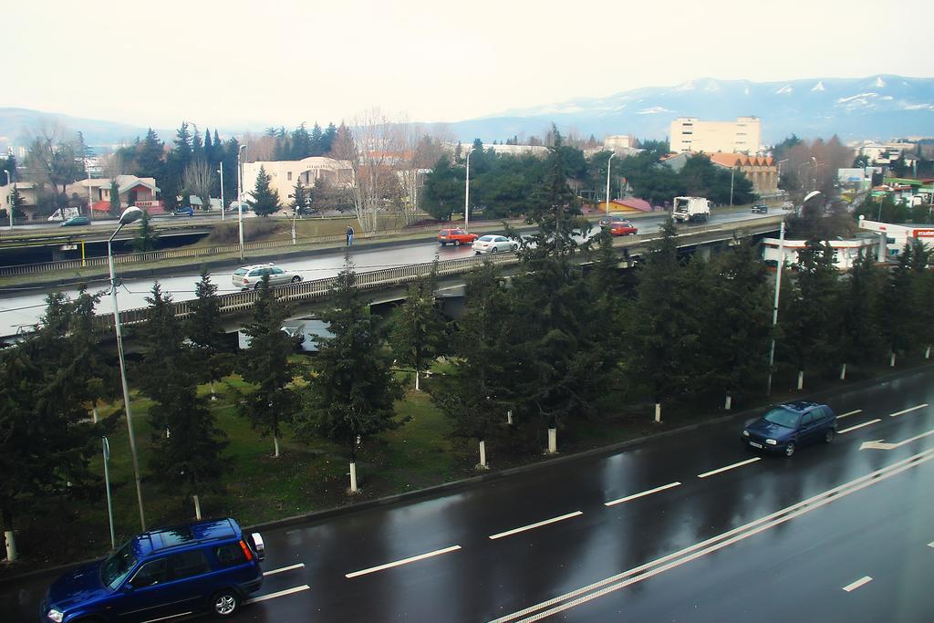 Hotel Shine Palace Tbiliszi Kültér fotó