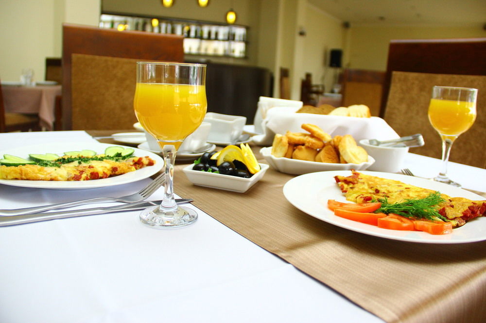 Hotel Shine Palace Tbiliszi Kültér fotó