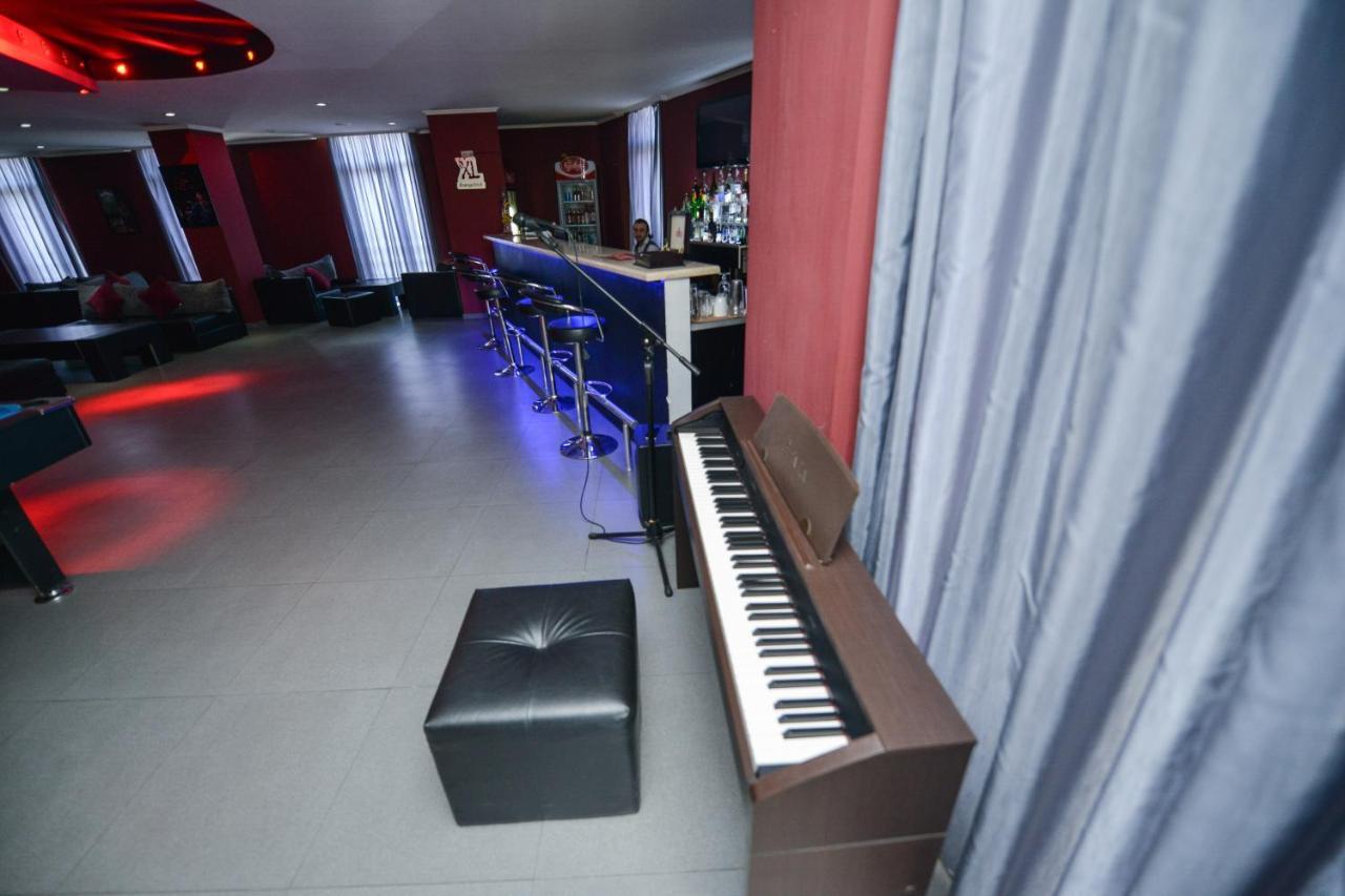Hotel Shine Palace Tbiliszi Kültér fotó